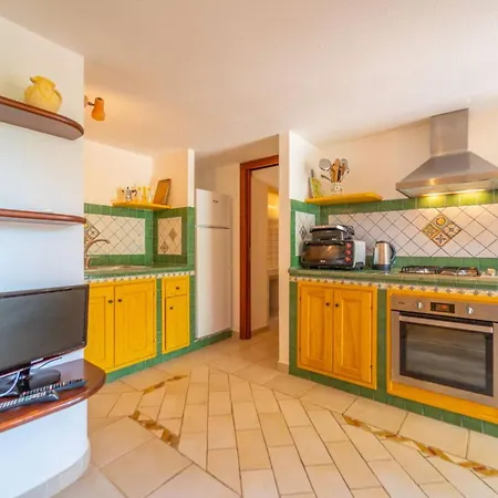 Affittasardegna-casa La Pelosa 2